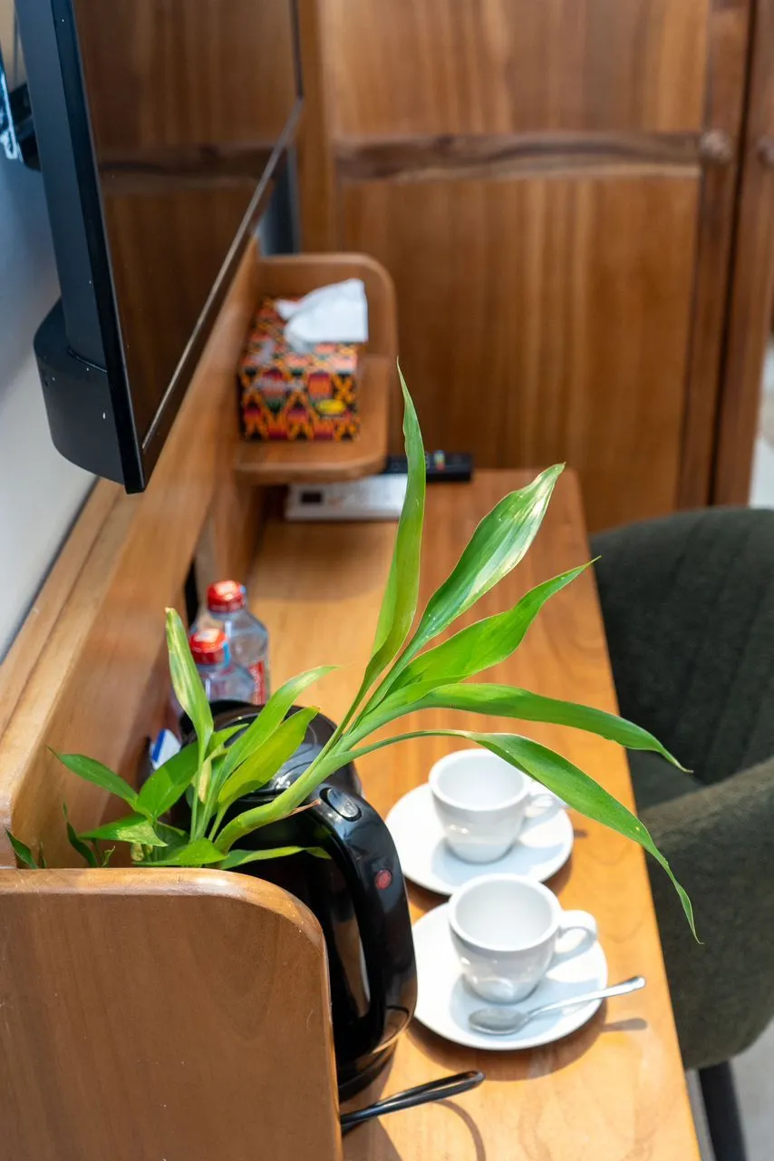 Deluxe Suite interior 1