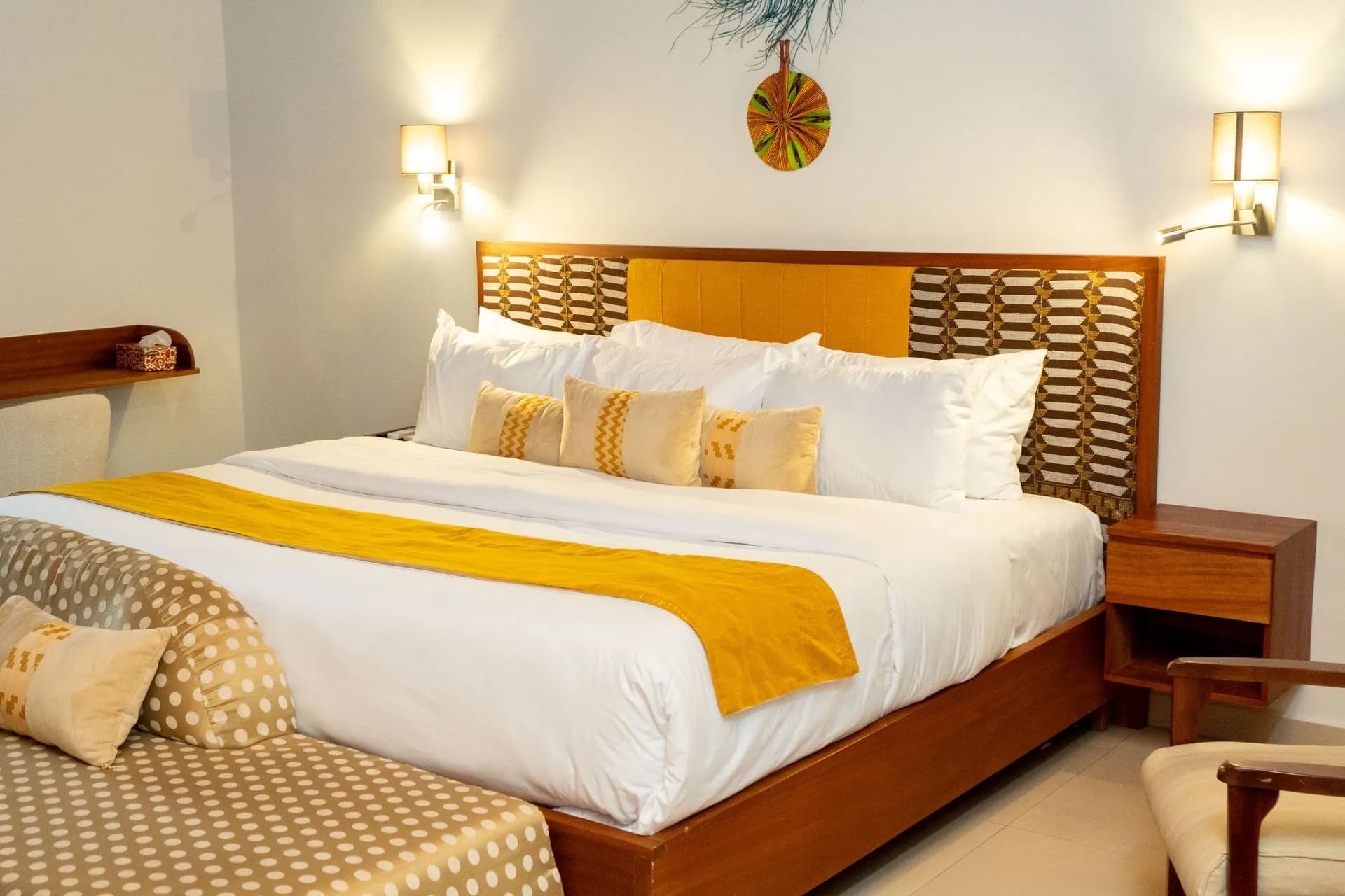 La Royale interior 12