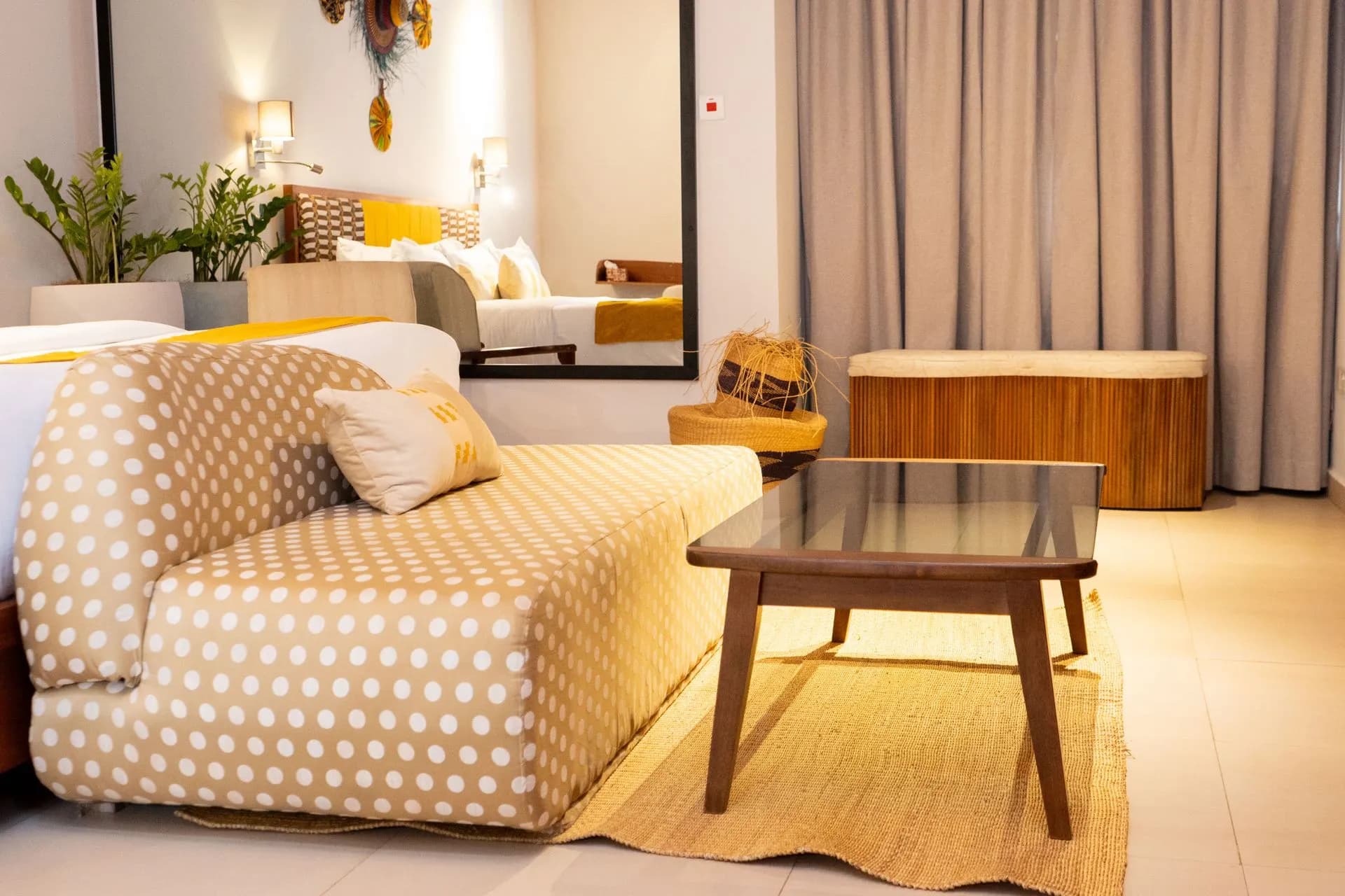 La Royale interior 14